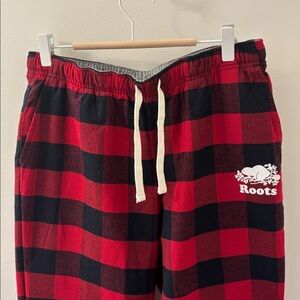ROOTS Buffalo Plaid Flannel Pants, Sz S. EUC